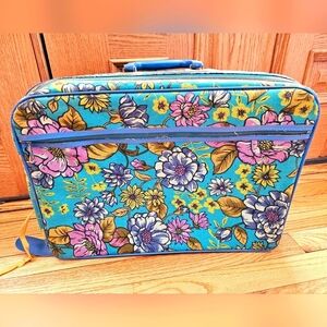 Vintage 1960s/1970s Blue Floral Bantam Travelware Suitcase